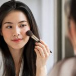 Astuces pour prolonger la tenue du maquillage toute la journée sans retouches